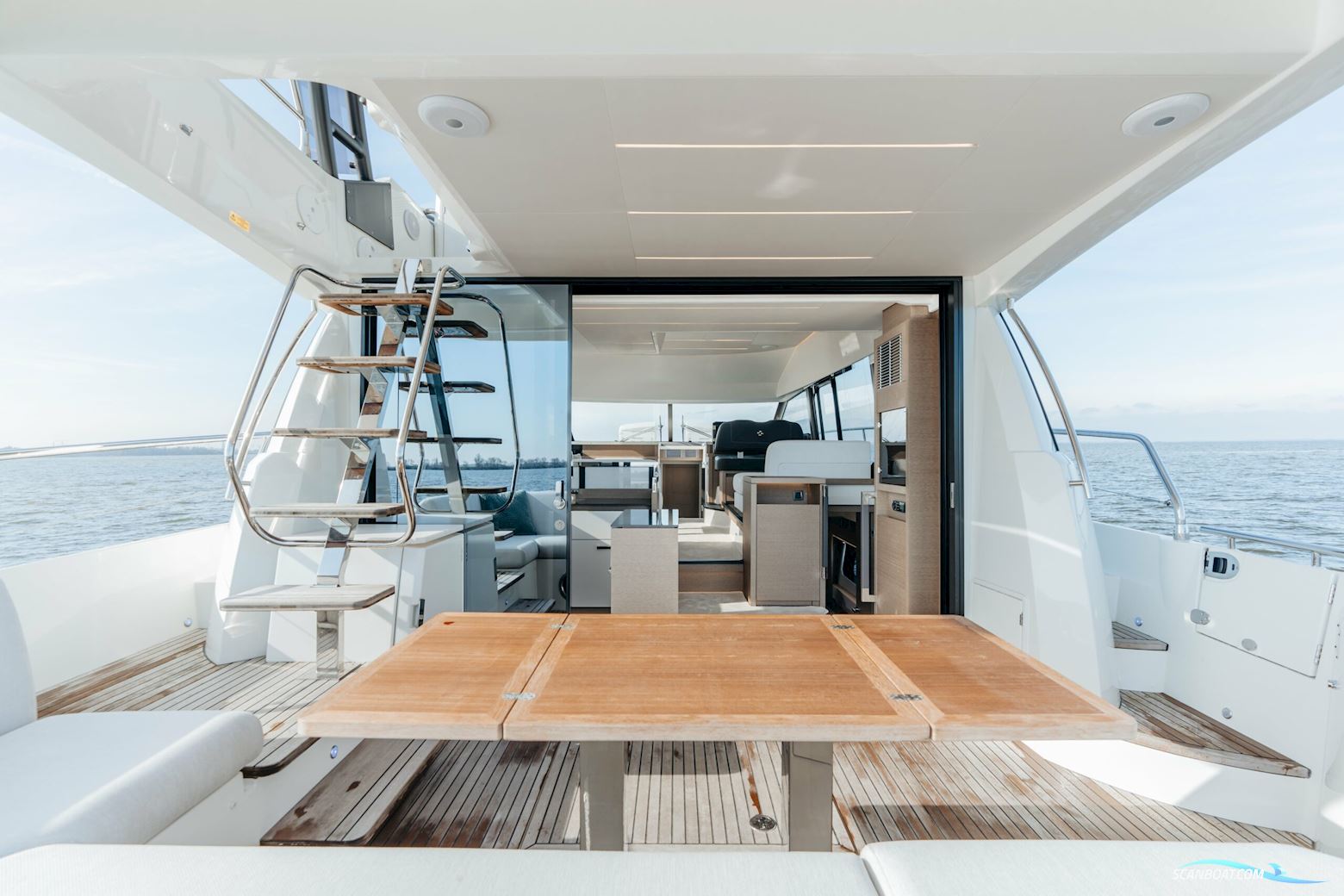 Prestige 520 Flybridge