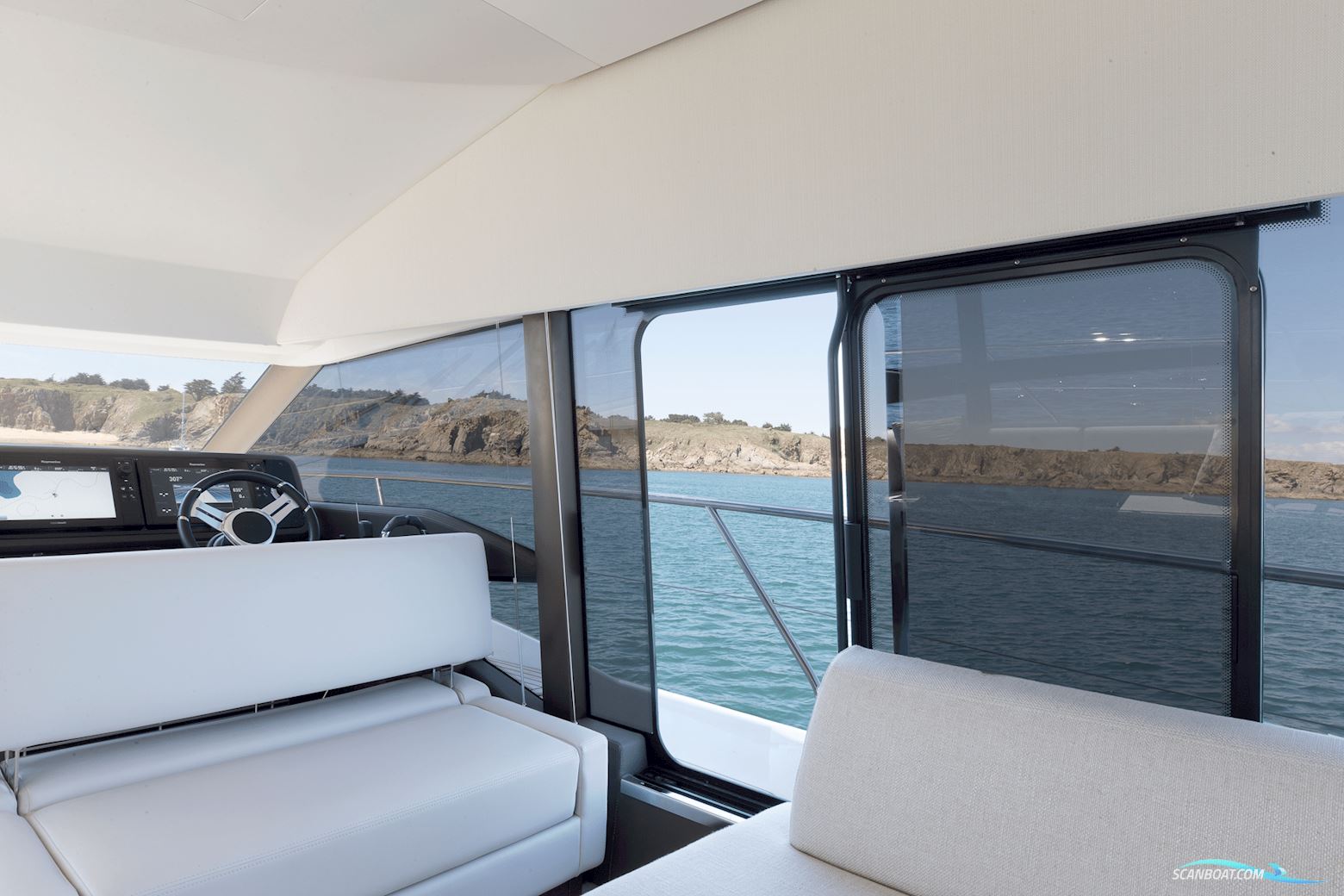 Prestige 520 Flybridge