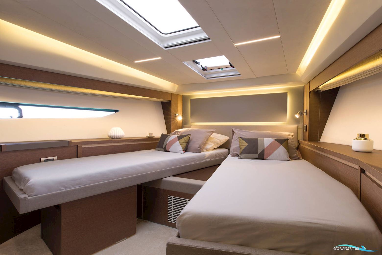 Prestige 520 Flybridge