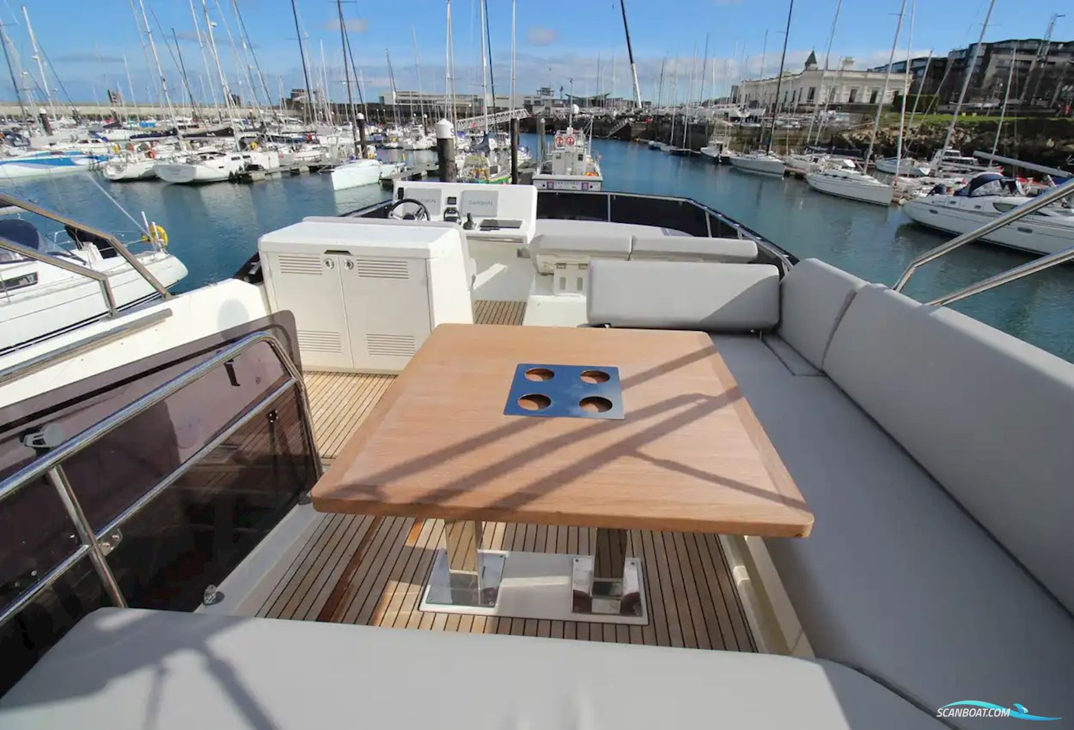 Prestige 520