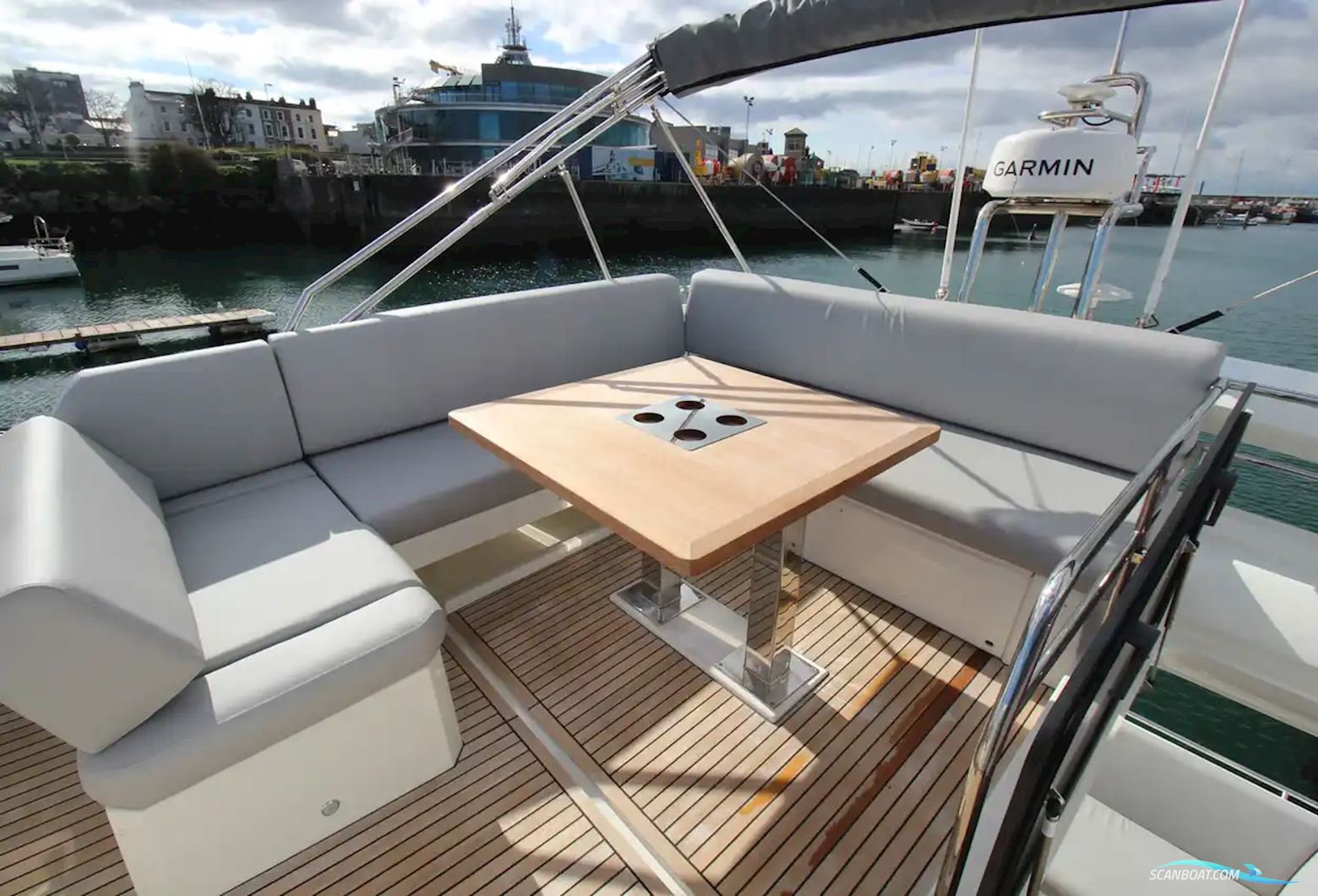 Prestige 520