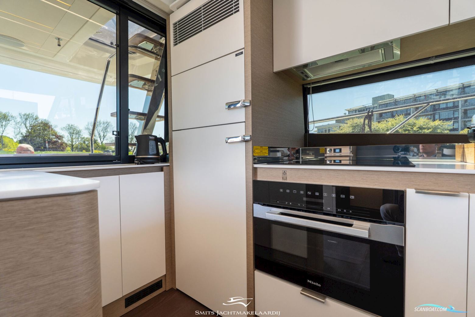 Prestige 590 Flybridge