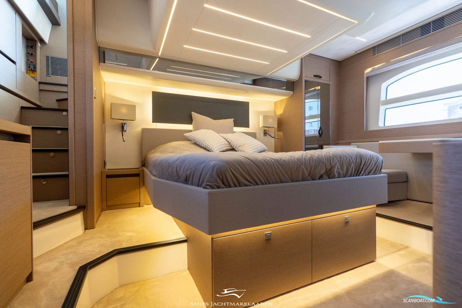 Prestige 590 Flybridge