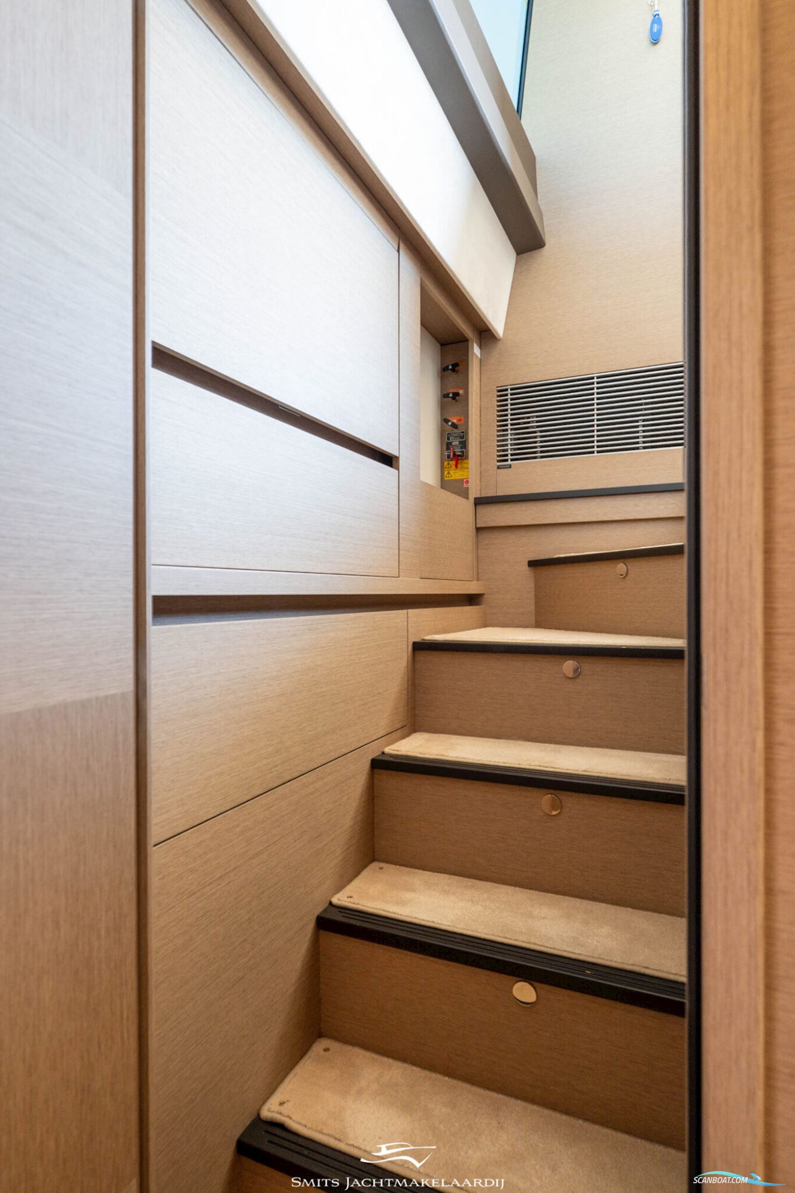 Prestige 590 Flybridge