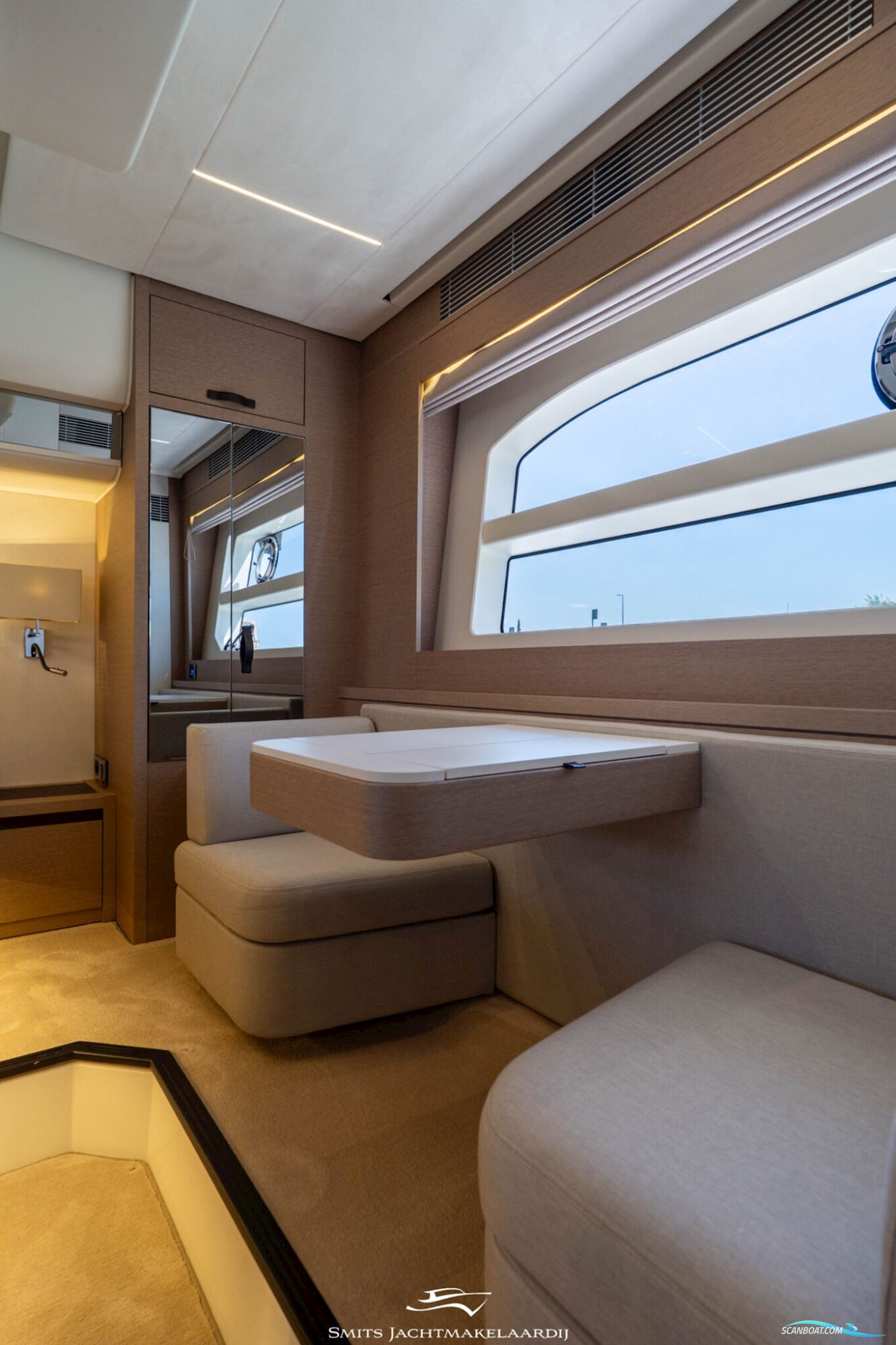 Prestige 590 Flybridge