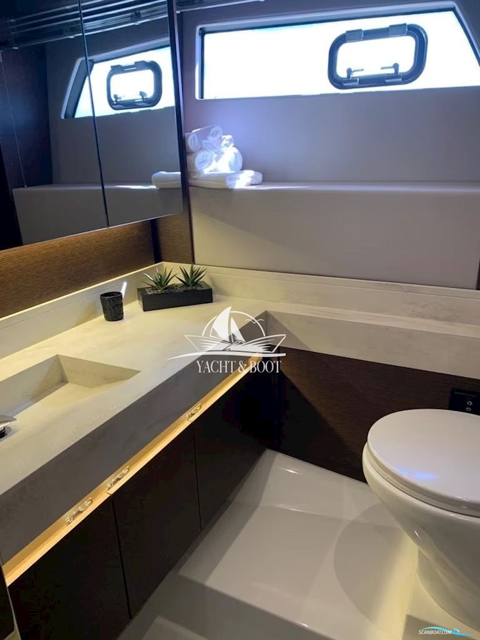 Prestige Yachts 520 S