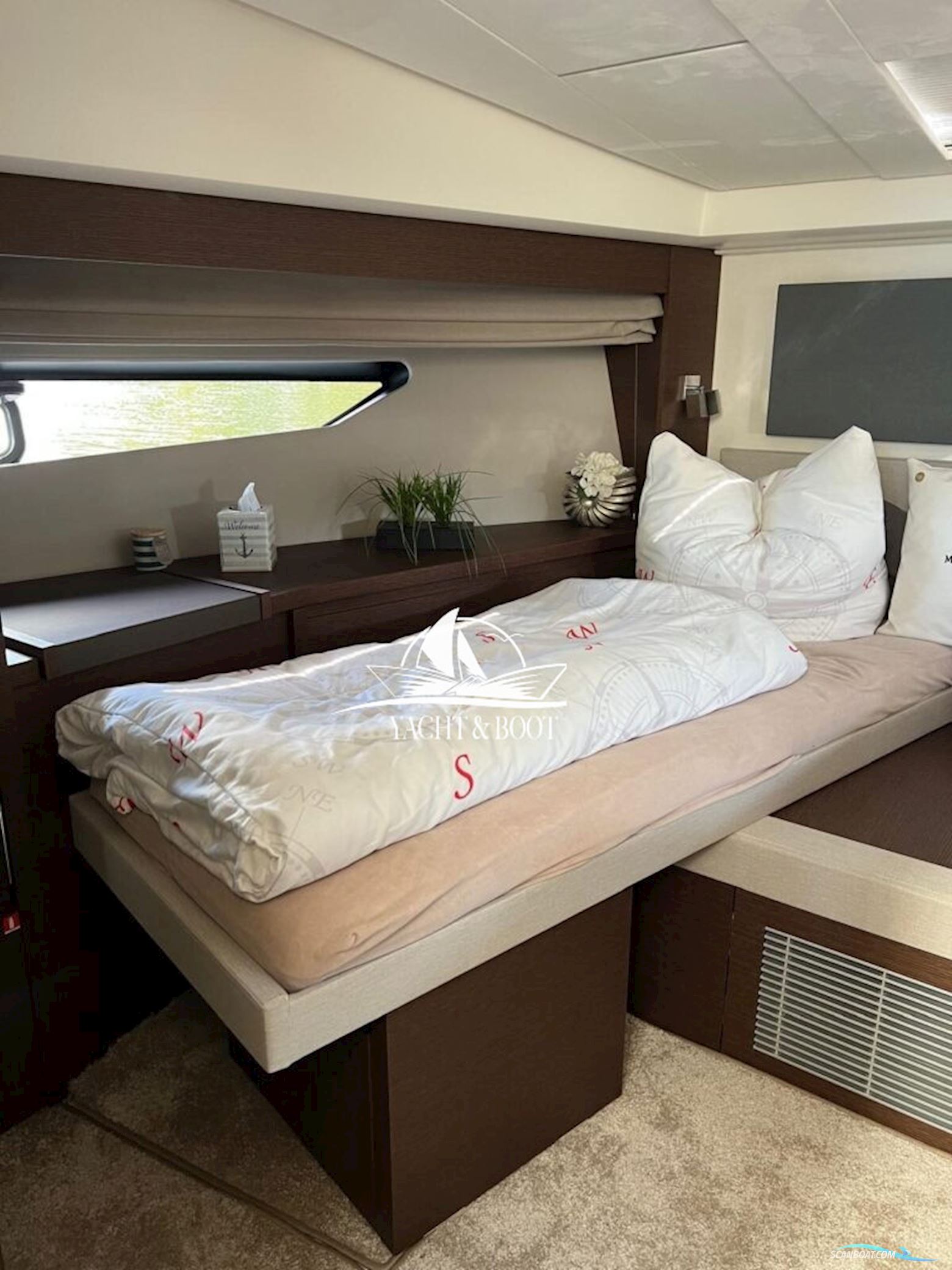 Prestige Yachts 520 S