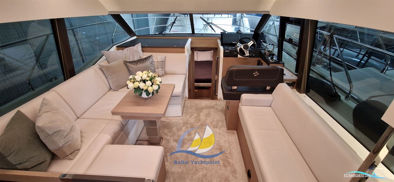 Prestige Yachts Prestige 420 Fly