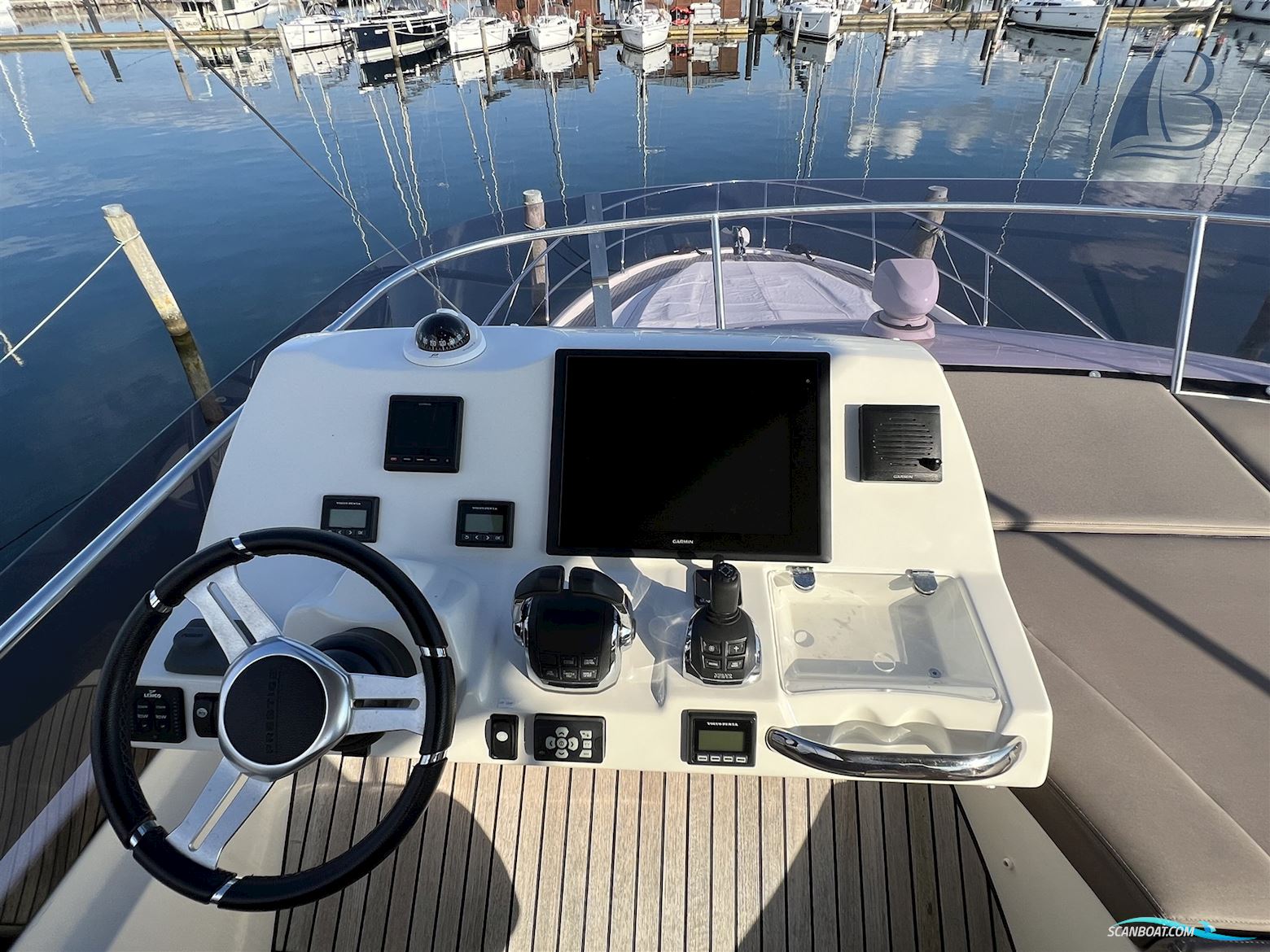 Prestige Yachts Prestige 500 Fly