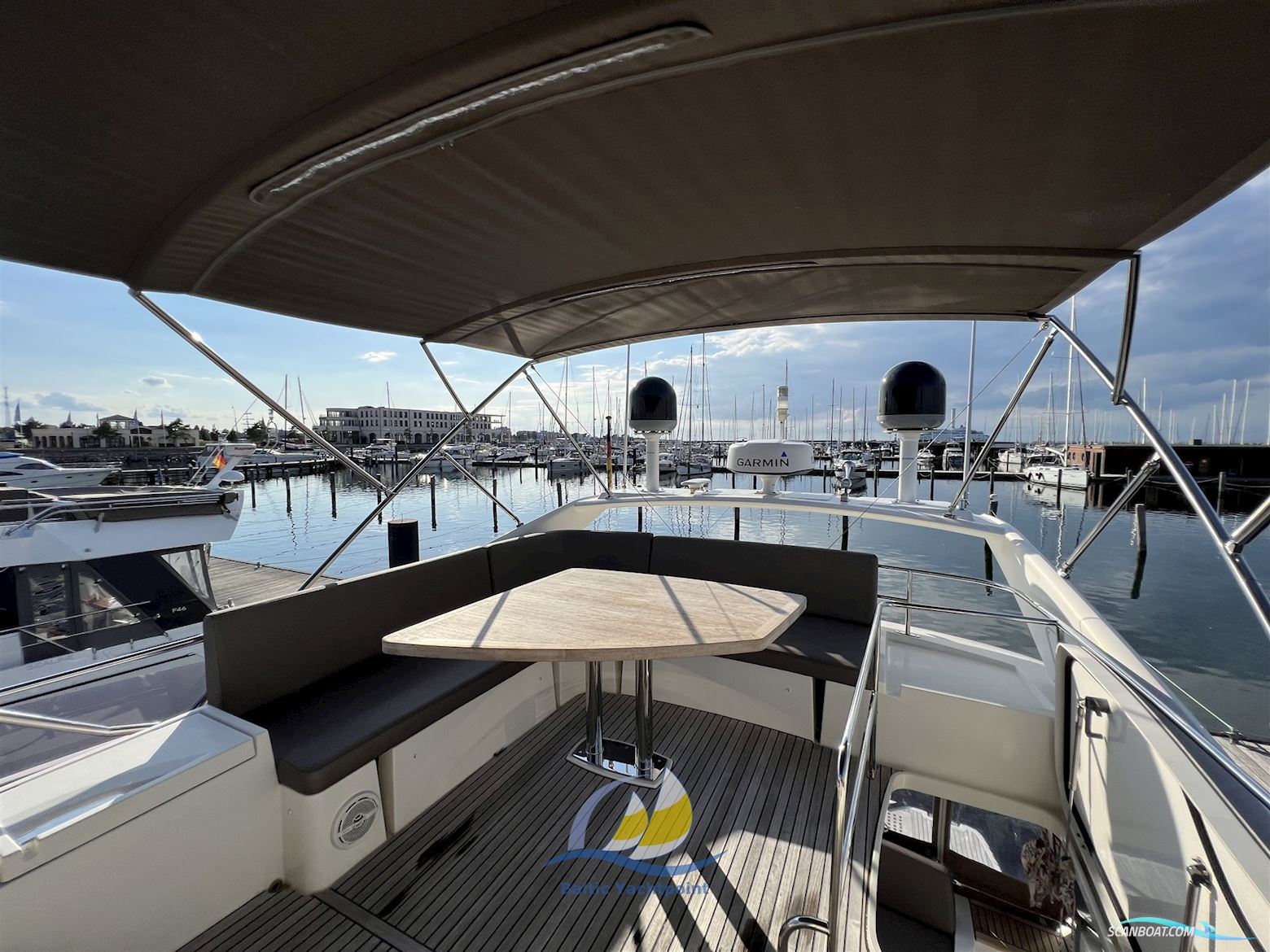 Prestige Yachts Prestige 500 Fly Top