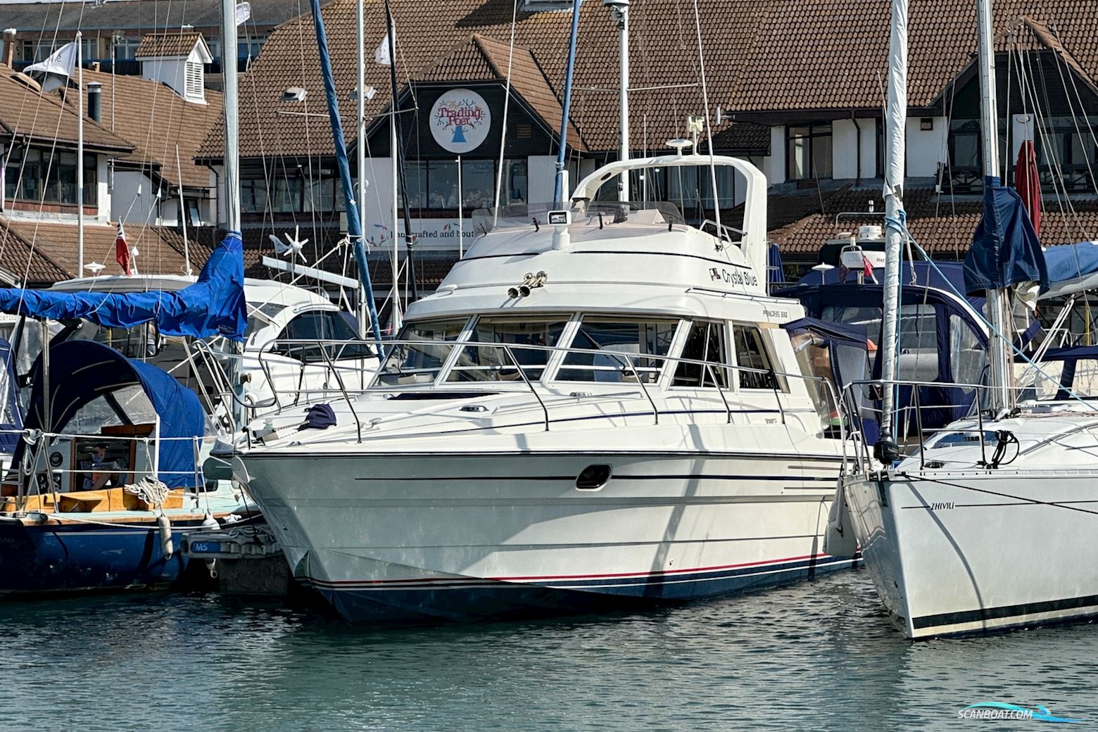 Princess 330 Motorboat 1989, with Volvo Penta engine, United Kingdom