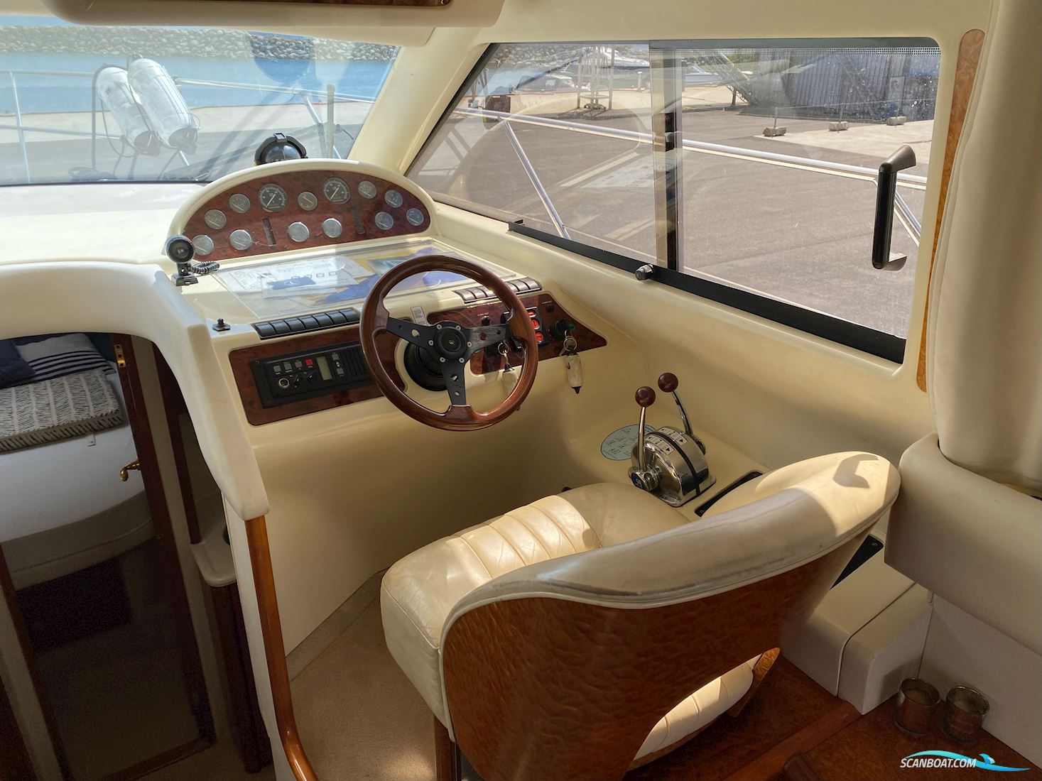 Princess 34 Flybridge