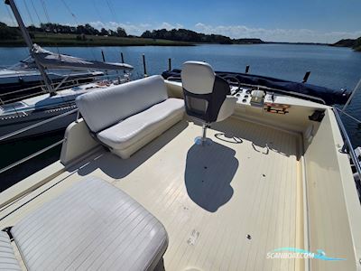 Princess 38 Fly Motorboat 1985, with Ford Mermaid engine, Denmark