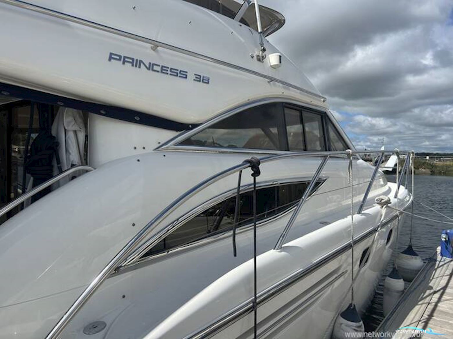Princess 38