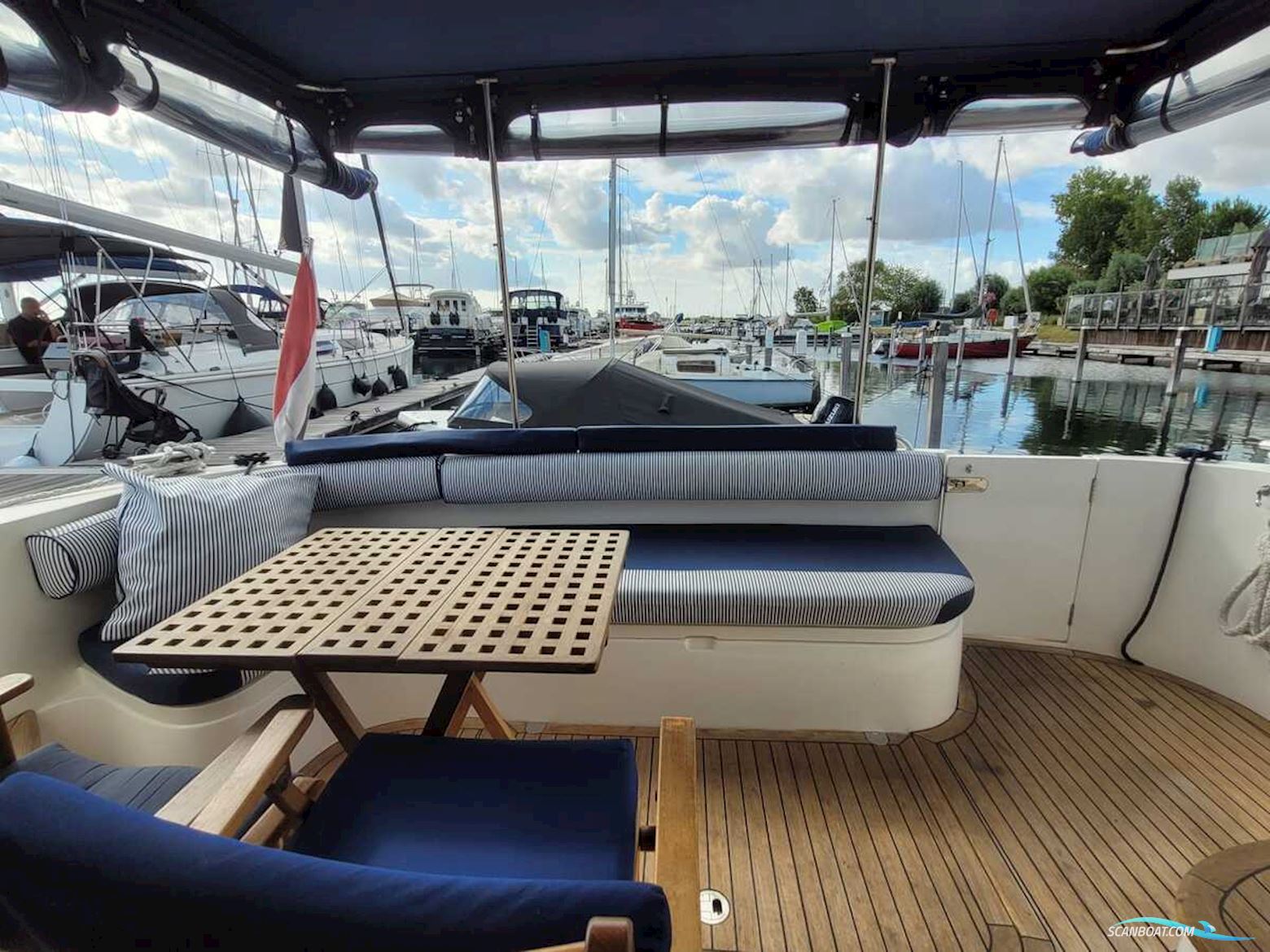 PRINCESS 38