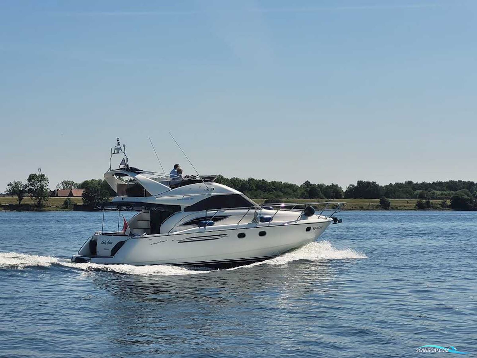 PRINCESS 38