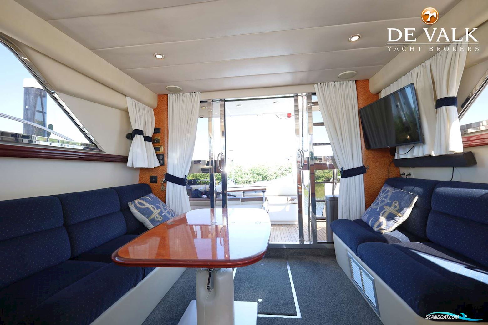 PRINCESS 38