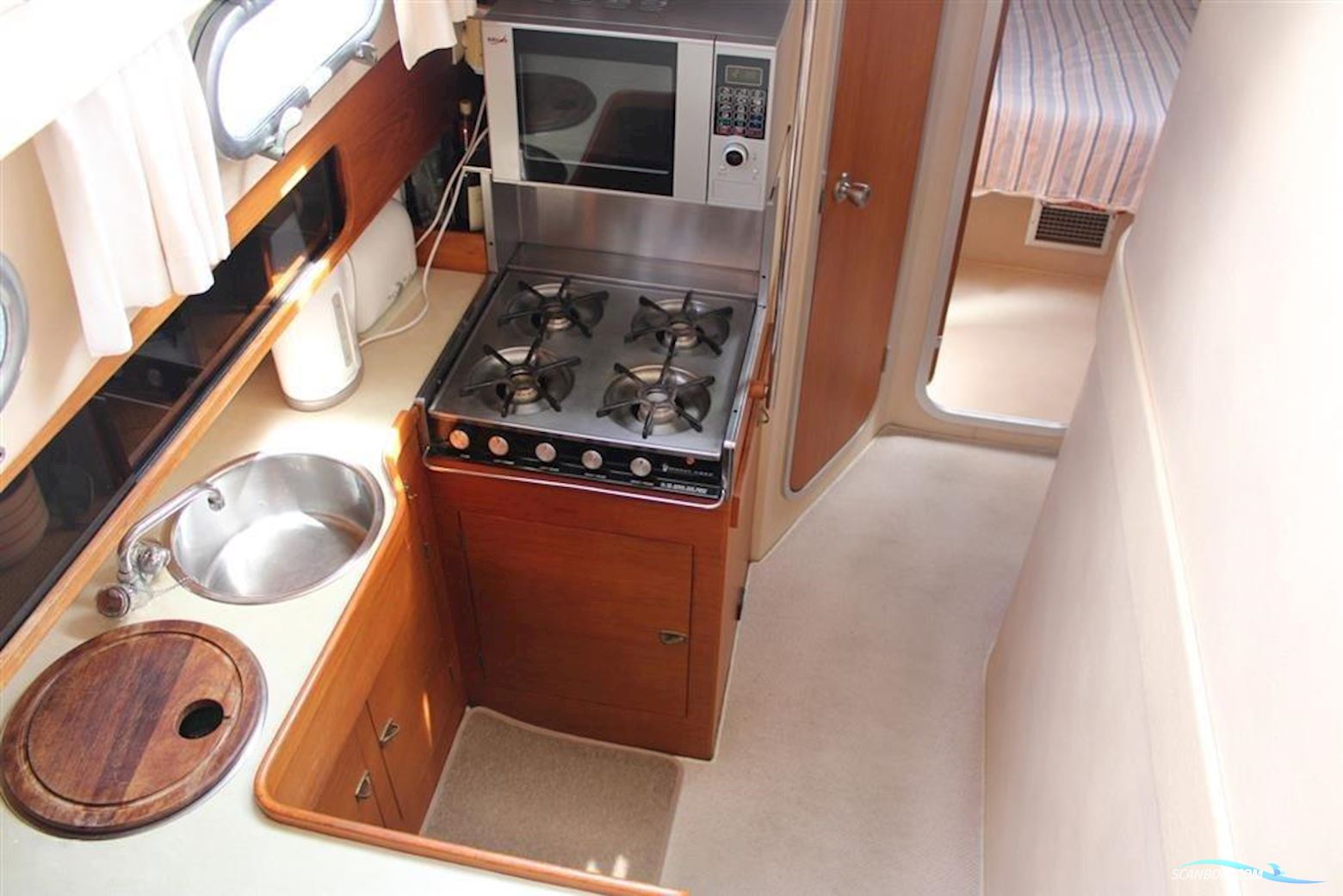 Princess 385