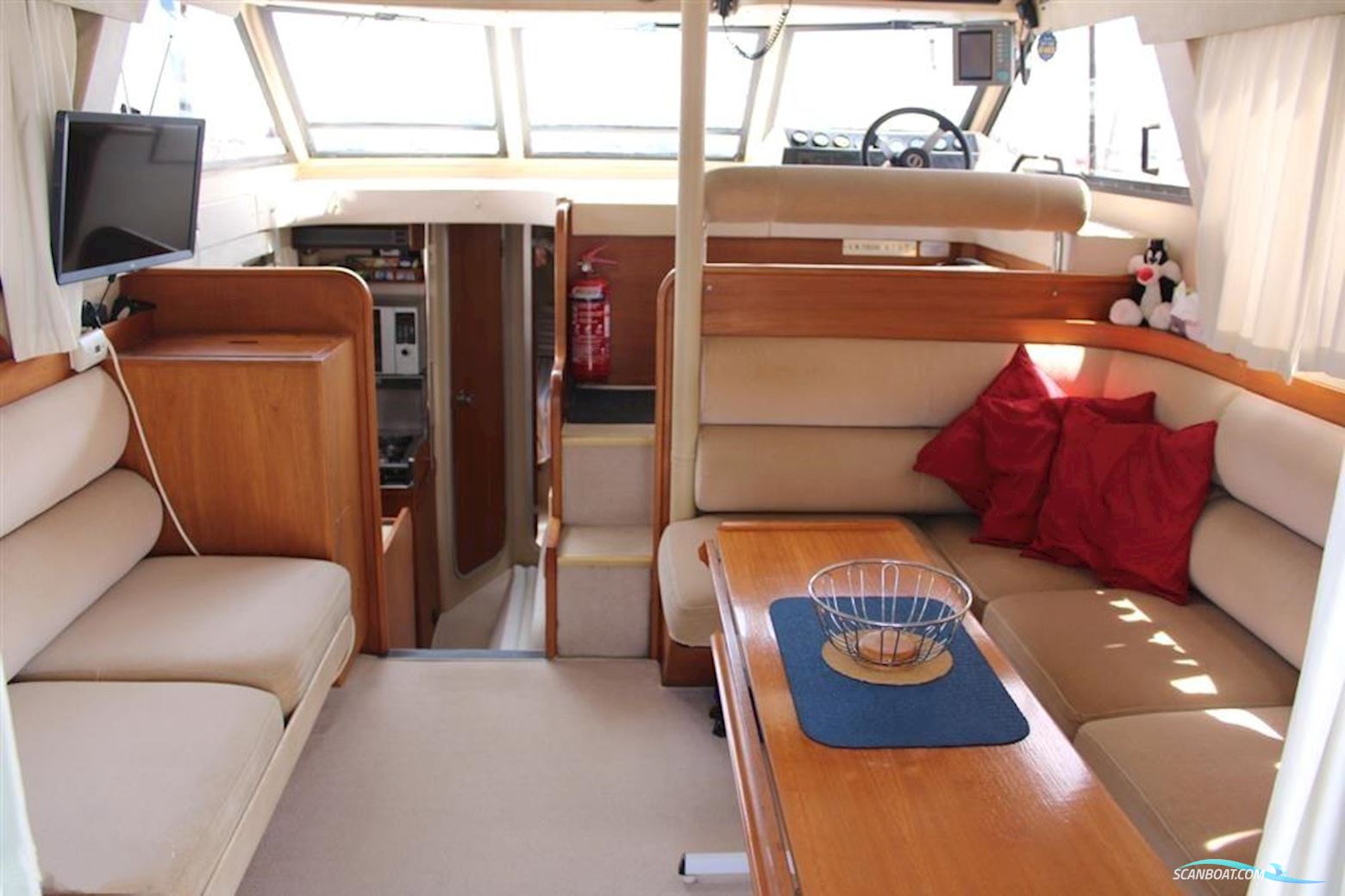 Princess 385