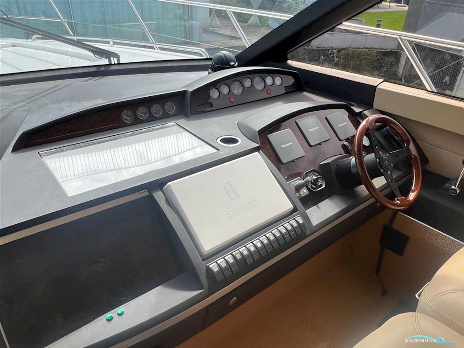 Princess 42 Flybridge