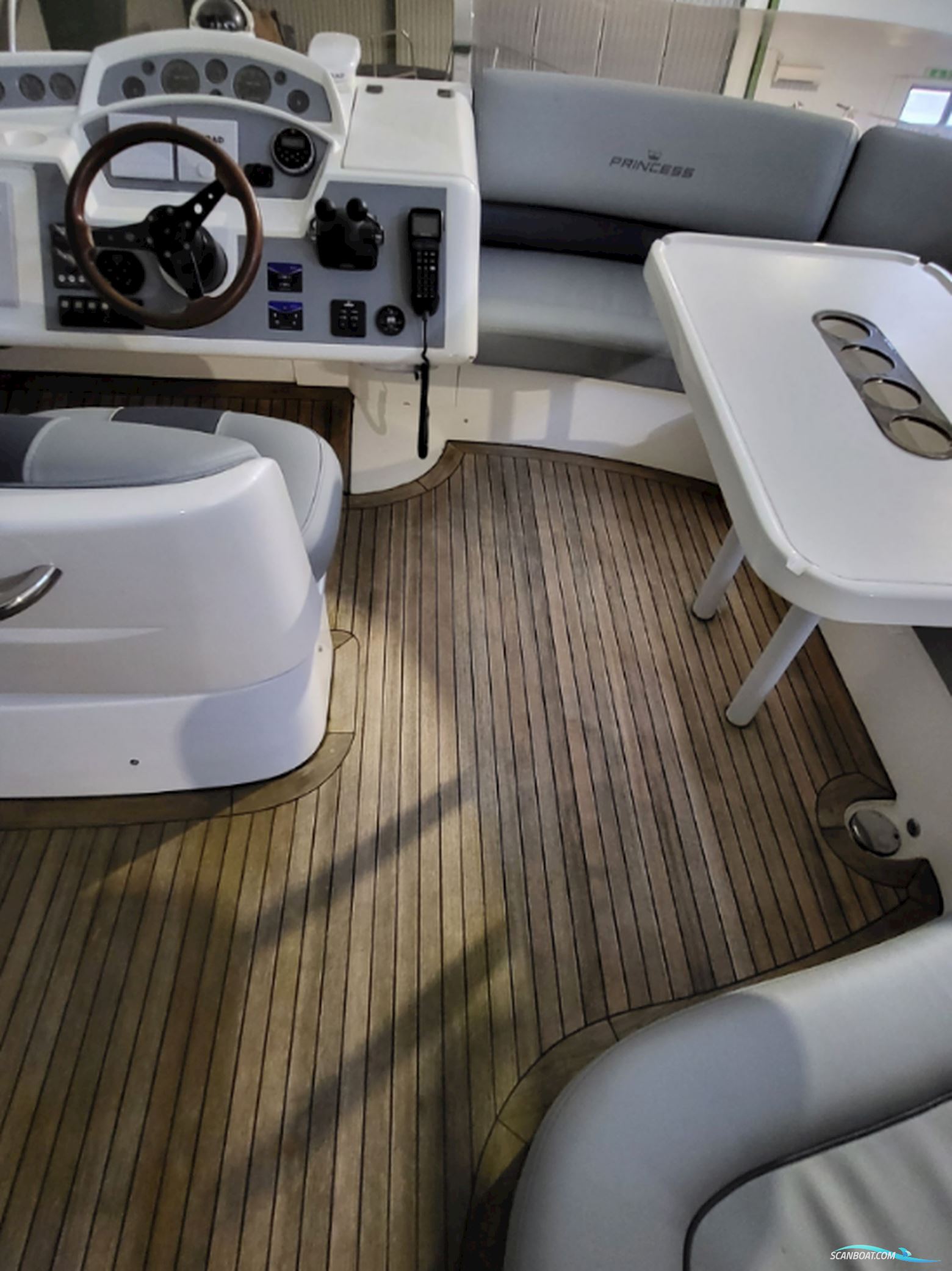 Princess 42 Flybridge