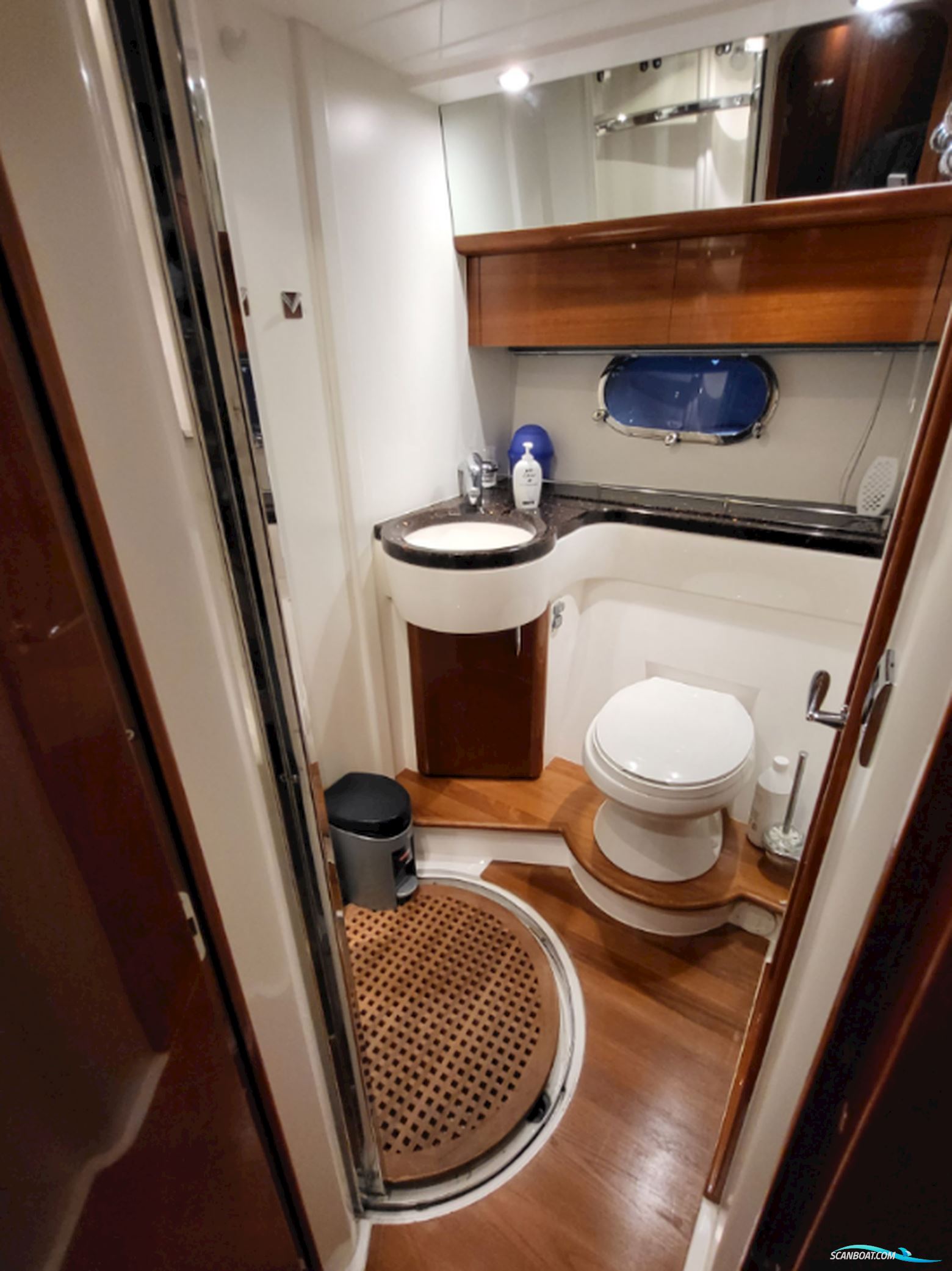 Princess 42 Flybridge