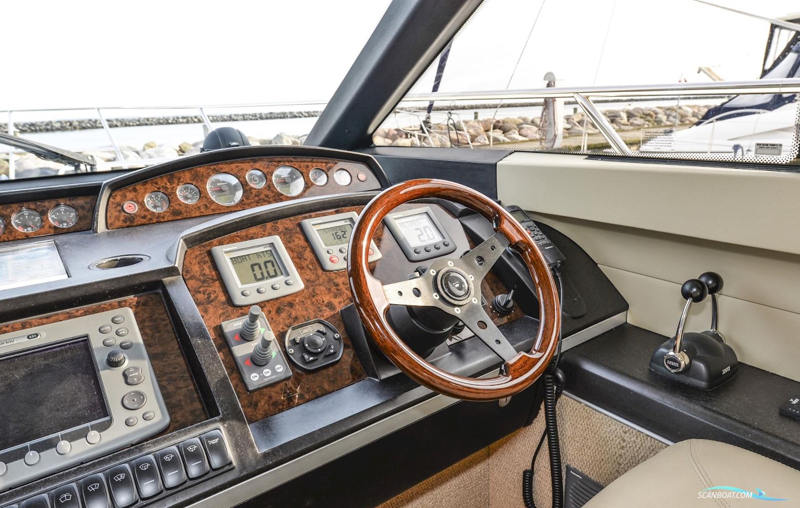 Princess 42 Flybridge