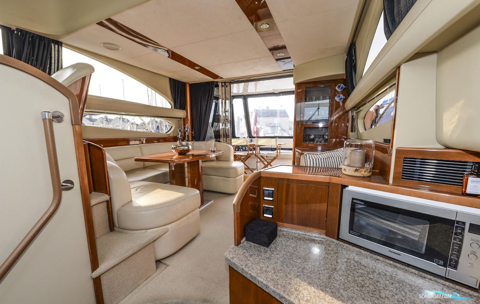 Princess 42 Flybridge