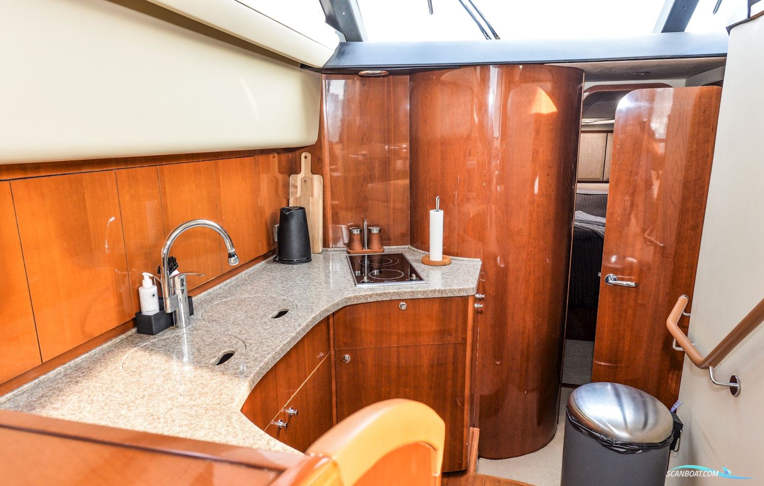 Princess 42 Flybridge