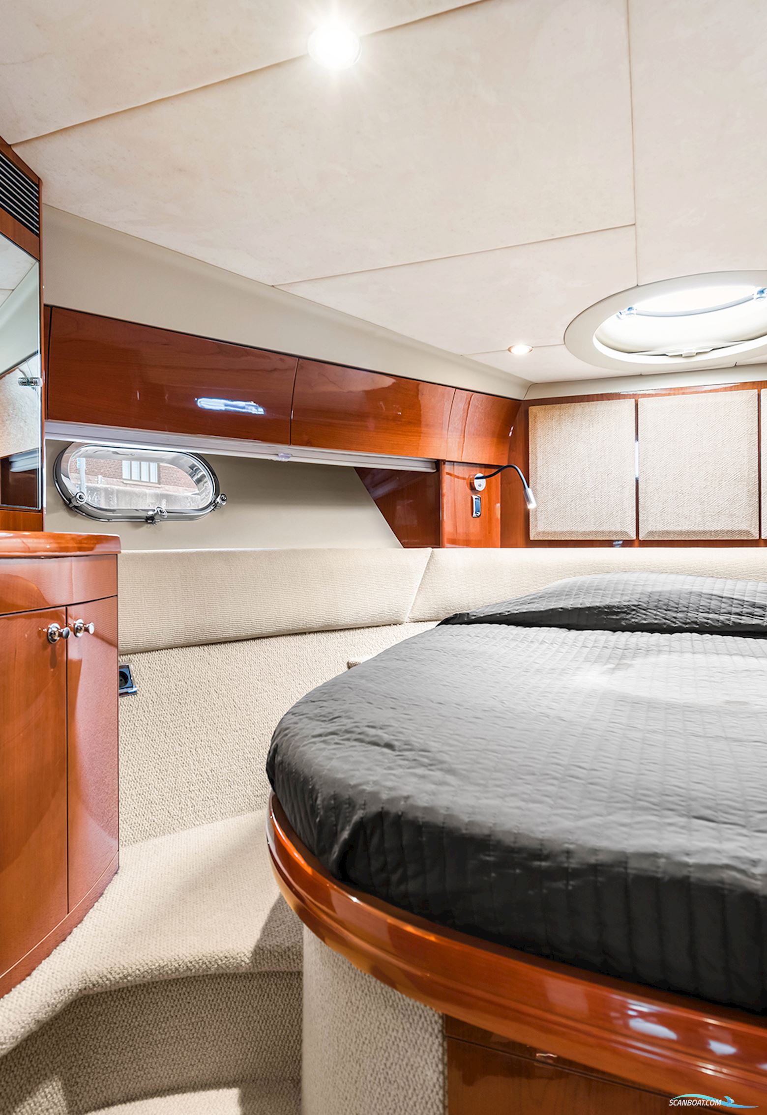 PRINCESS 42 Flybridge
