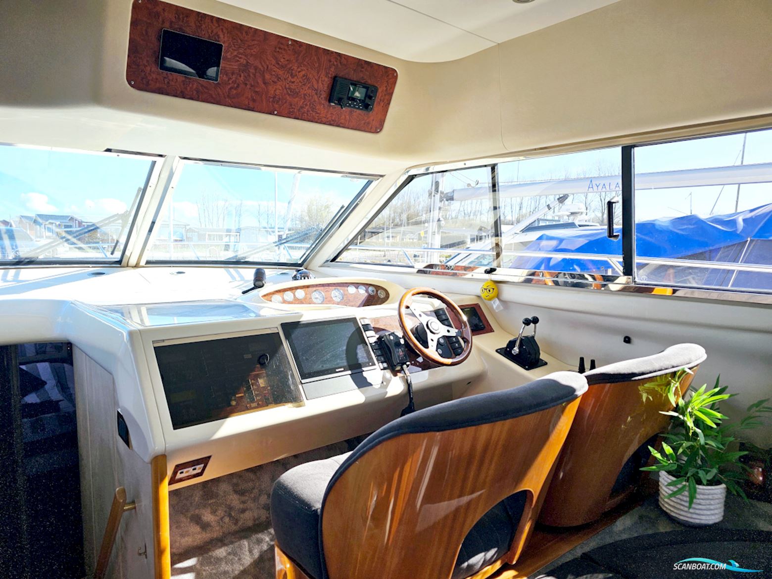 Princess 440 flybridge