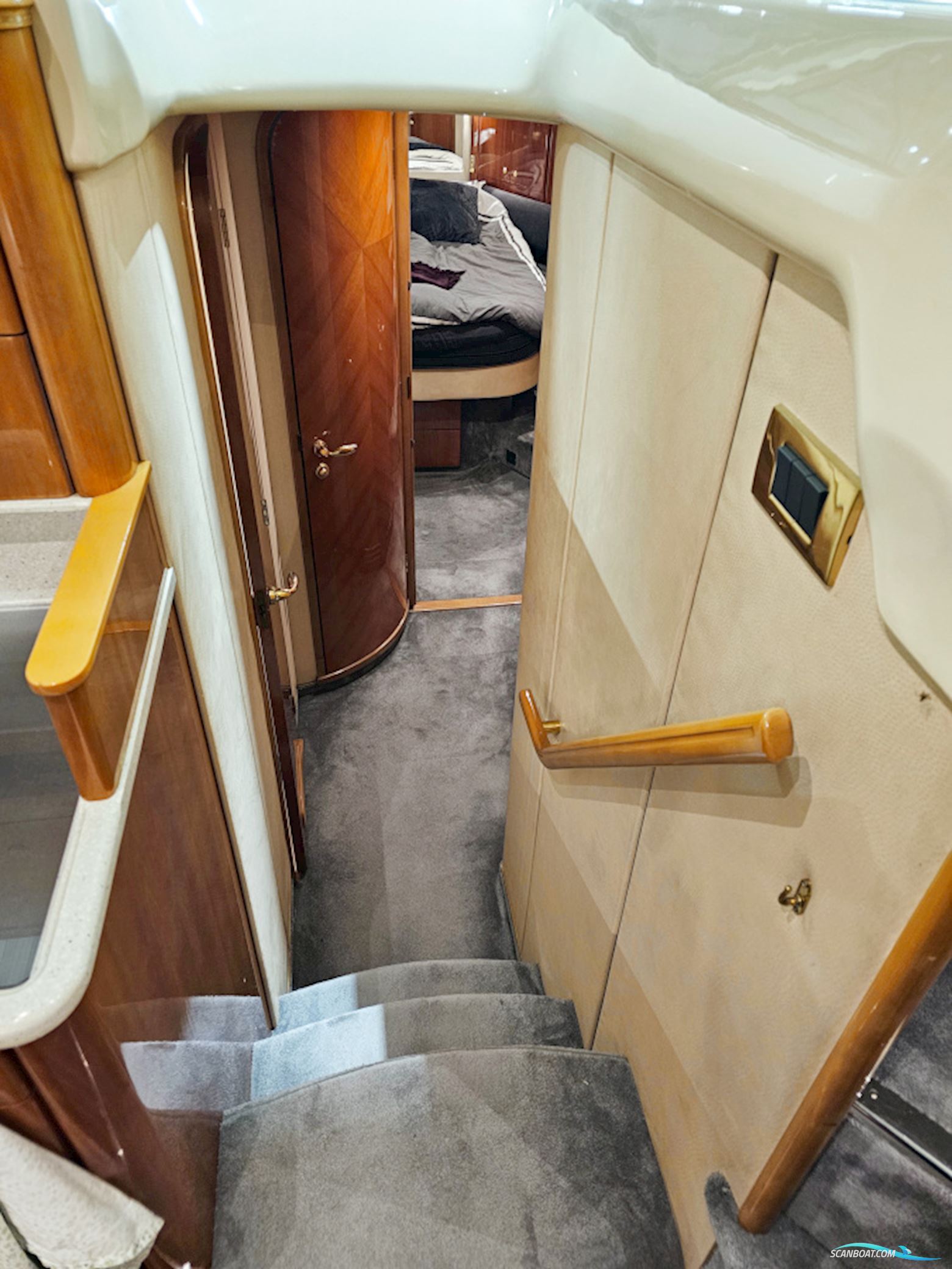 Princess 440 flybridge