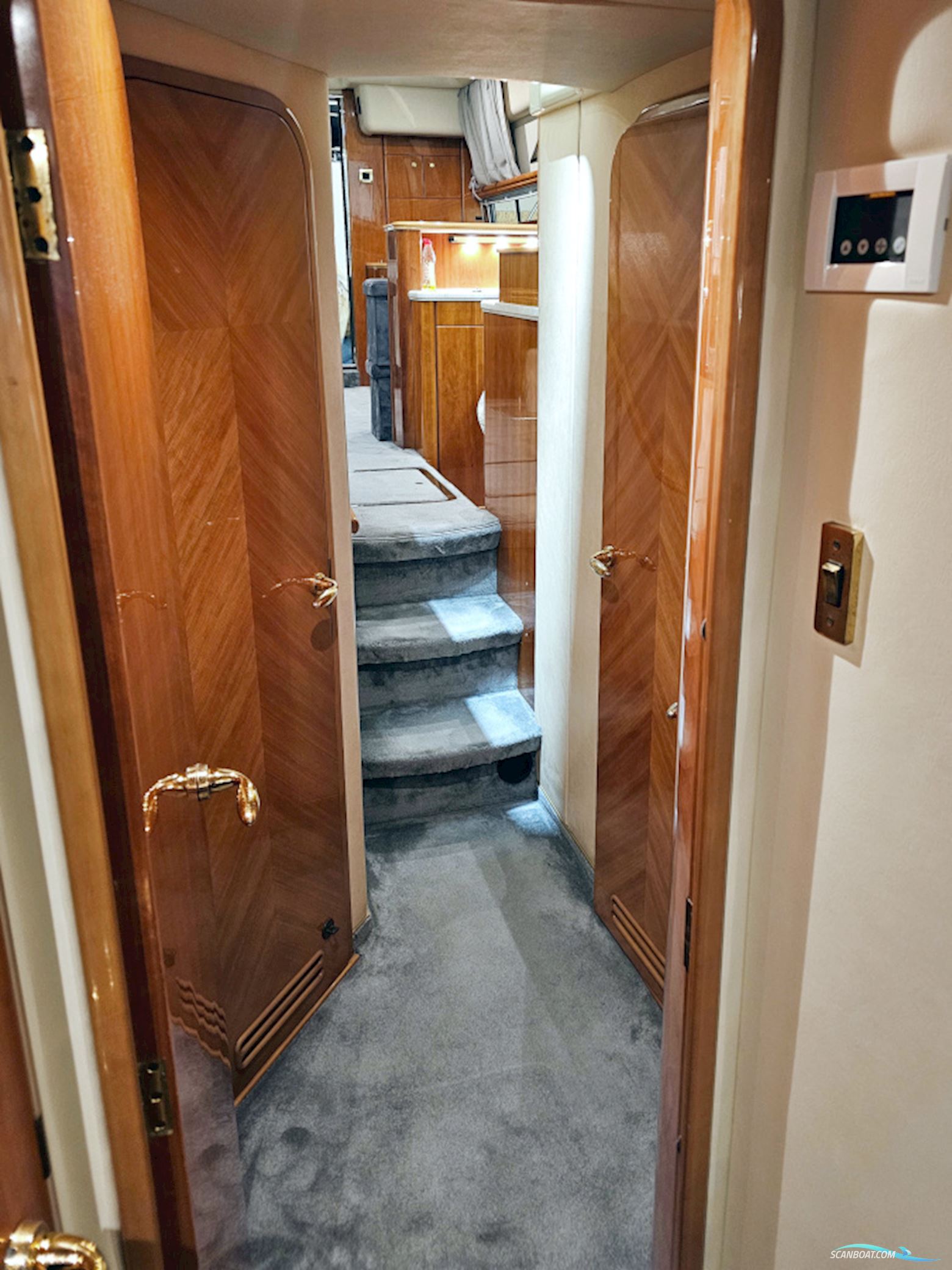 Princess 440 flybridge