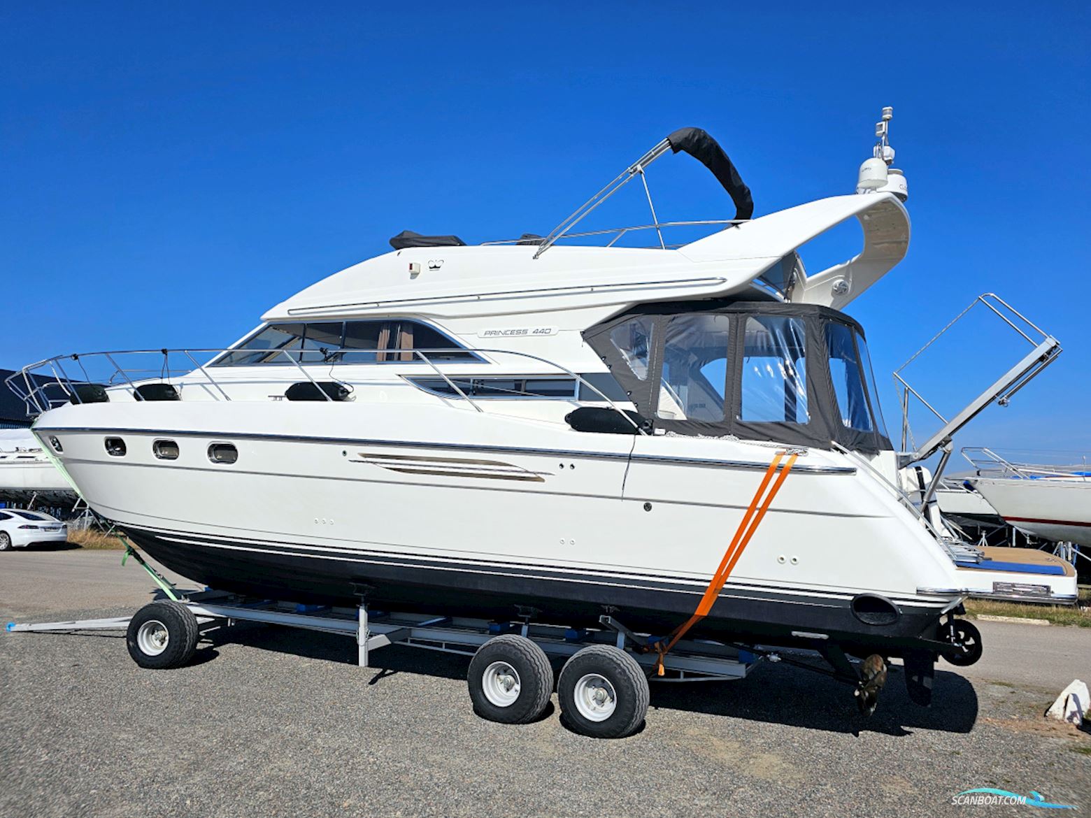 Princess 440 flybridge