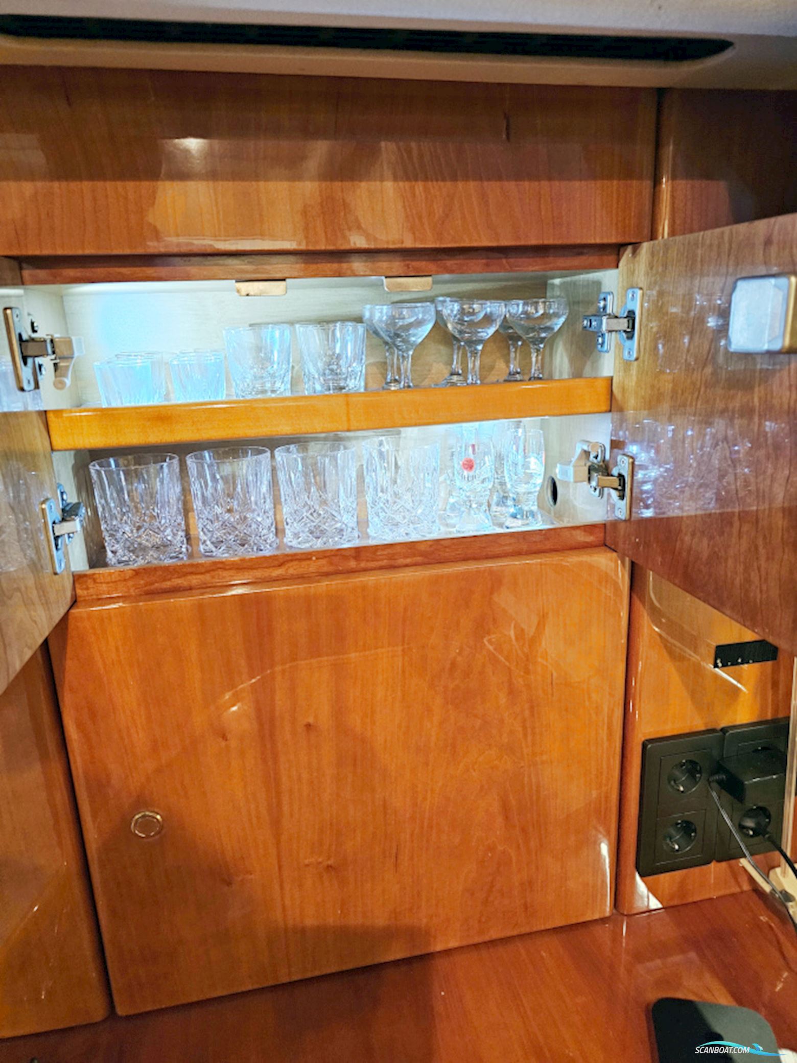 Princess 440 flybridge