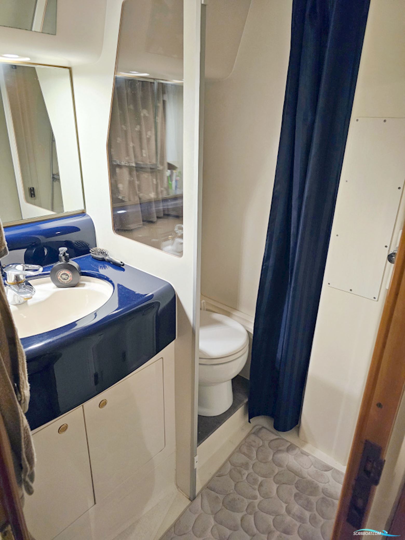 Princess 440 flybridge