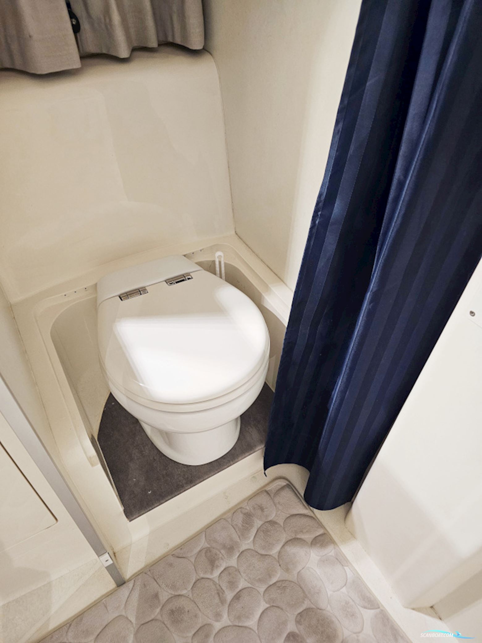 Princess 440 flybridge