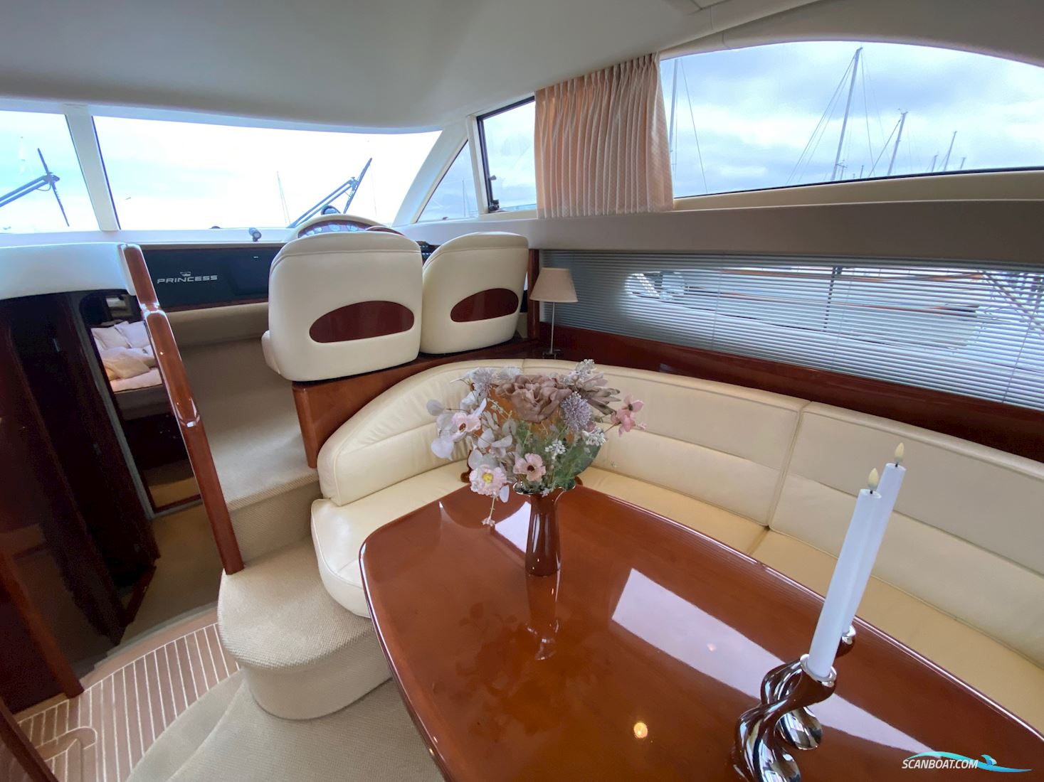 Princess 45 Flybridge - NY Pris