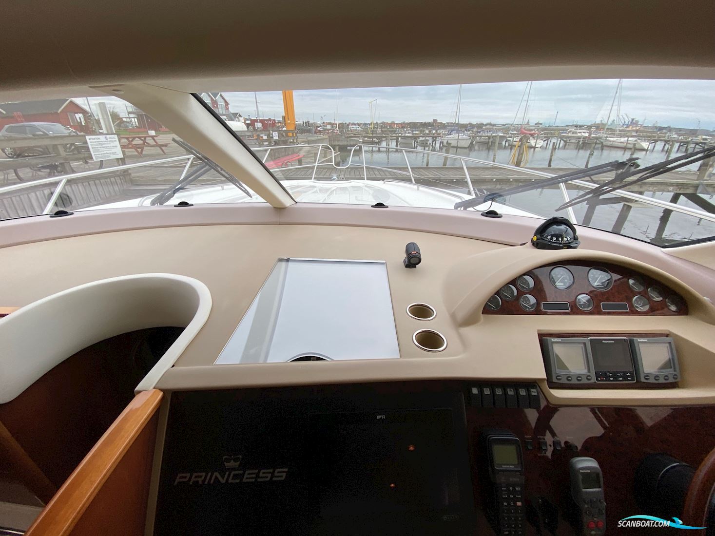 Princess 45 Flybridge - NY Pris