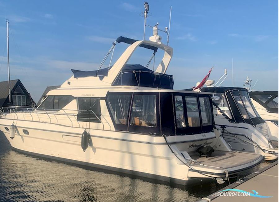 Princess 45 Flybridge Motorboat 1991, with Tamd 70e Volvo Penta  engine, Denmark