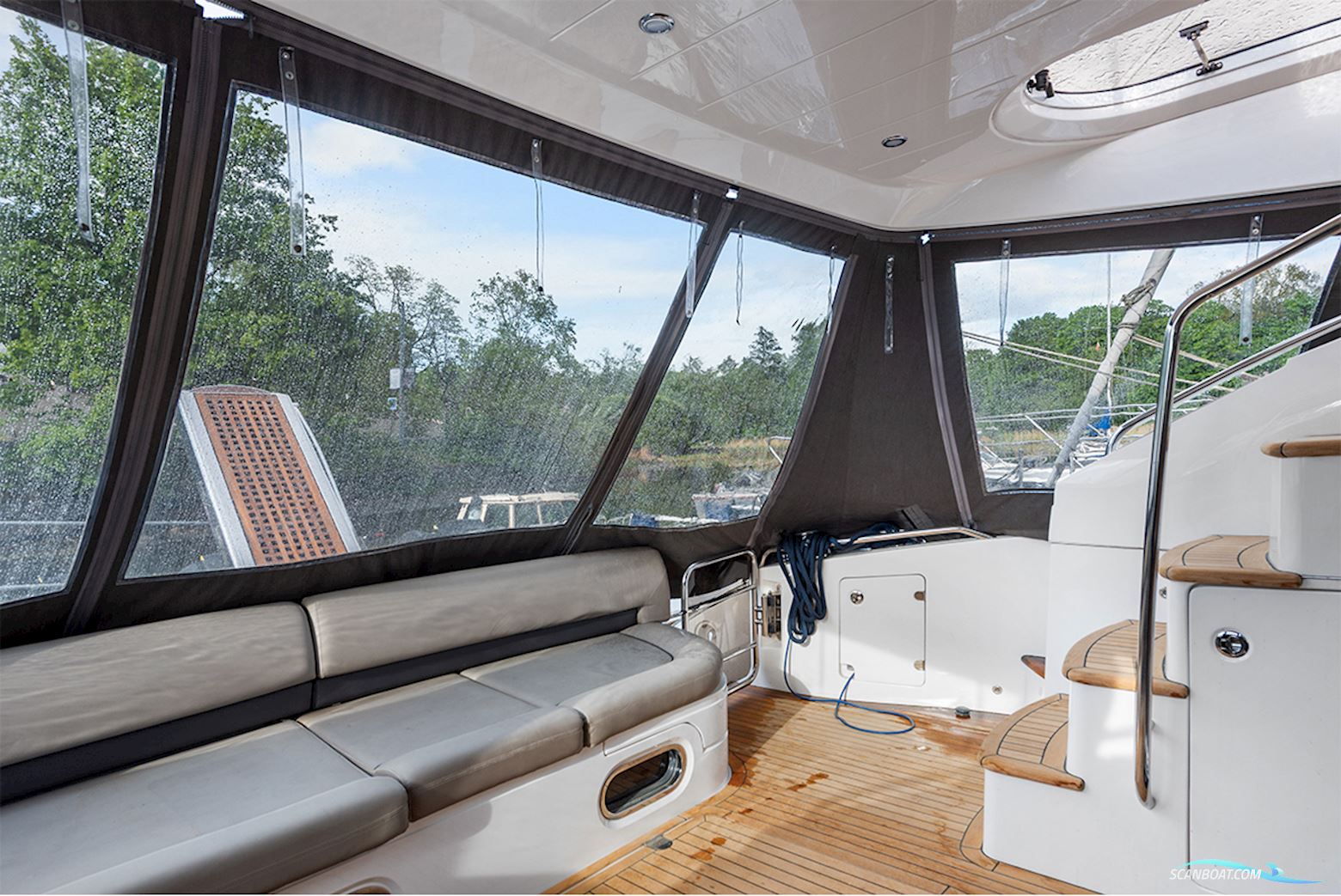 PRINCESS 54