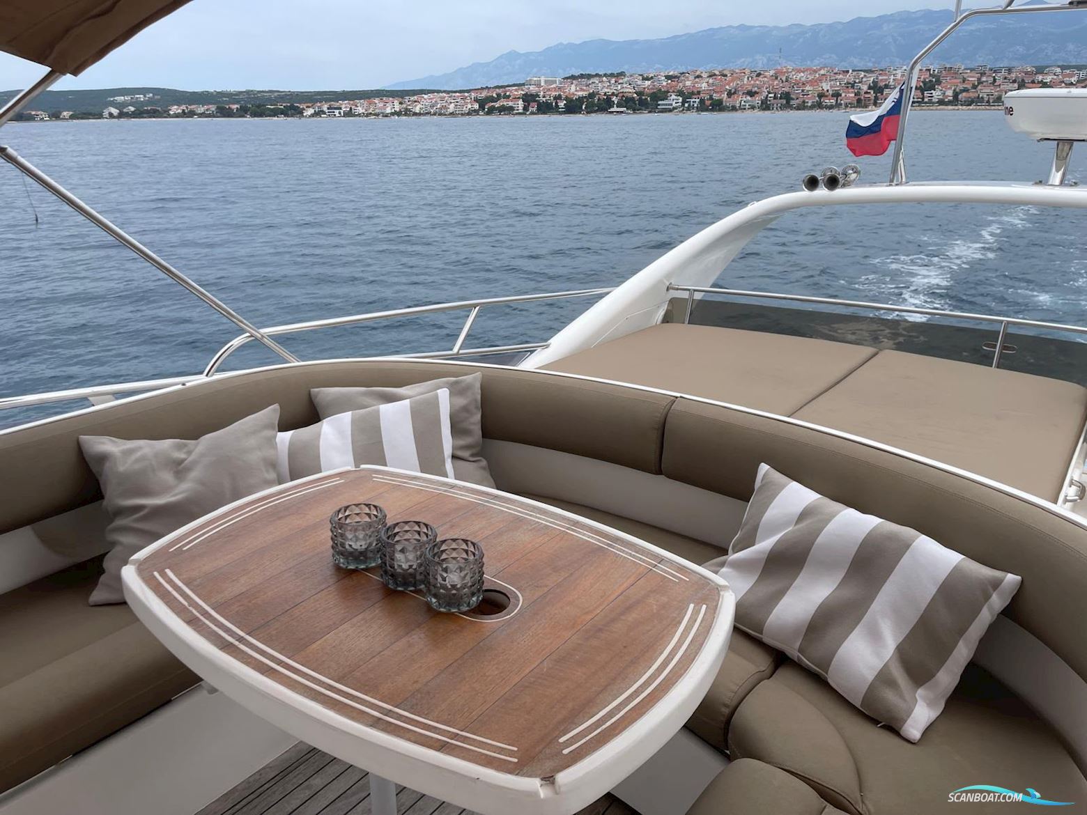 Princess 61