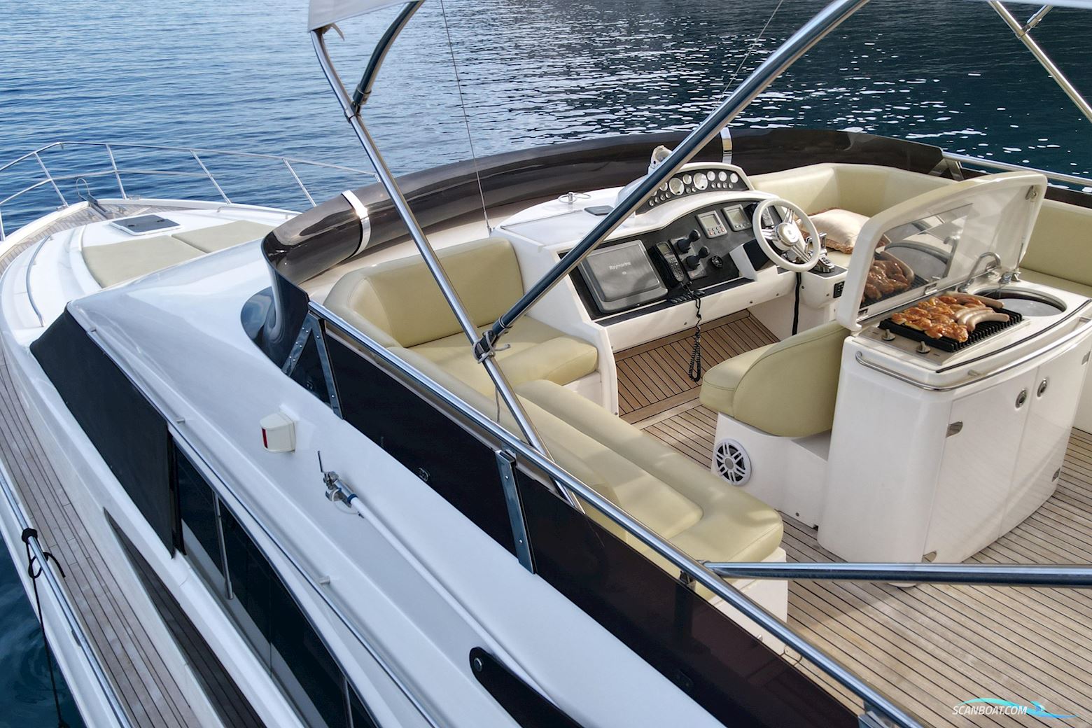 PRINCESS 62 Flybridge Motor Yacht