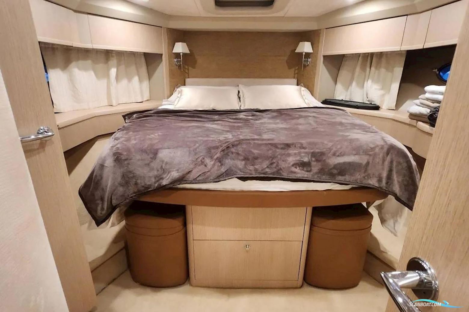 PRINCESS 62 Flybridge Motor Yacht