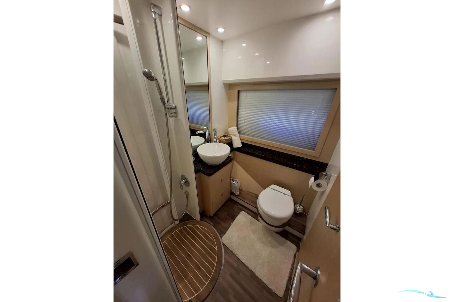 PRINCESS 62 Flybridge Motor Yacht