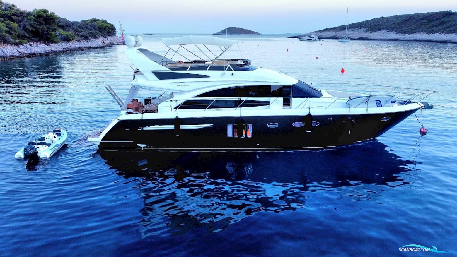 Princess 62 Motorboat 2008, with Caterpillar engine, Croatia