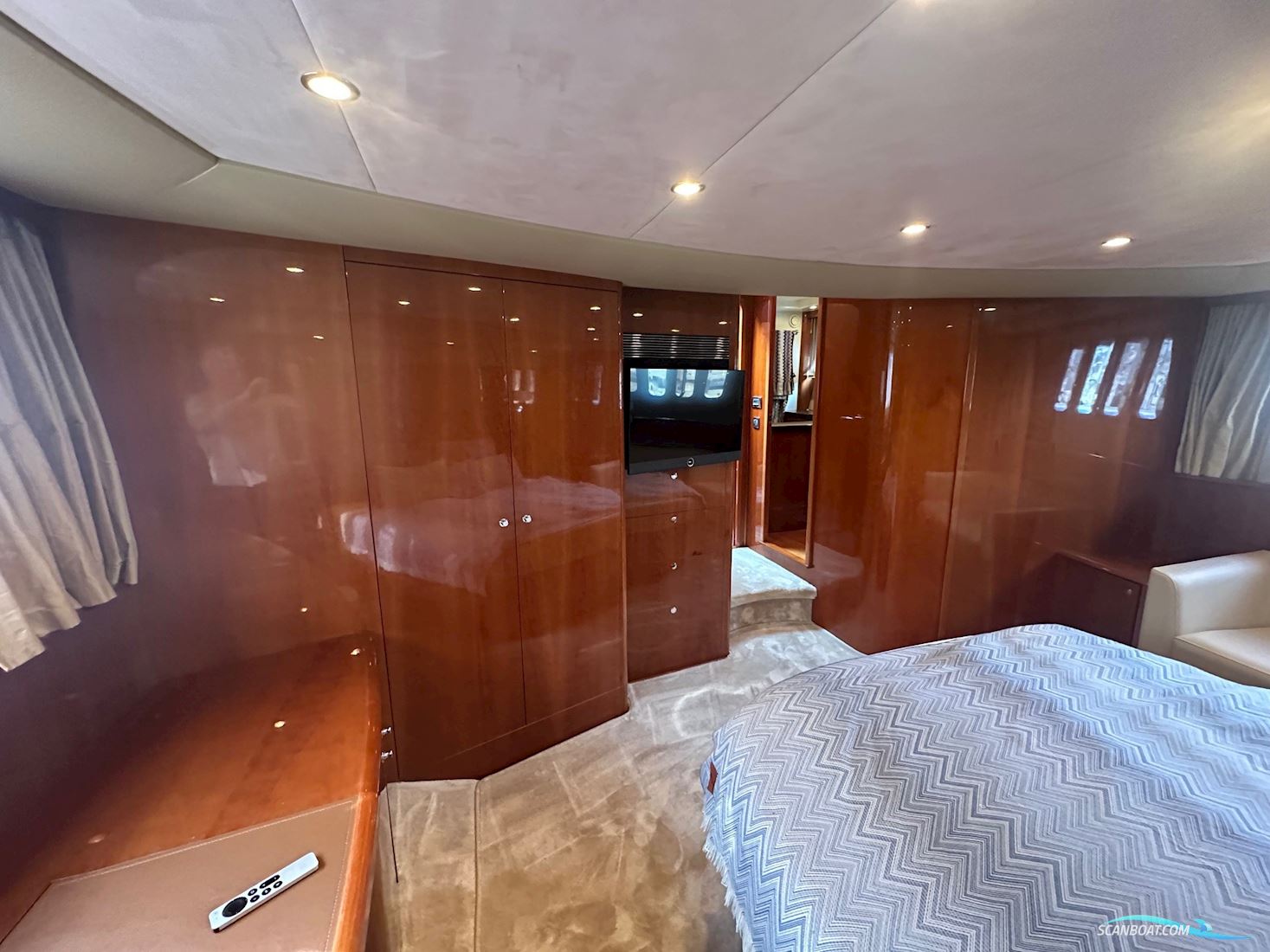 Princess 67 Flybridge