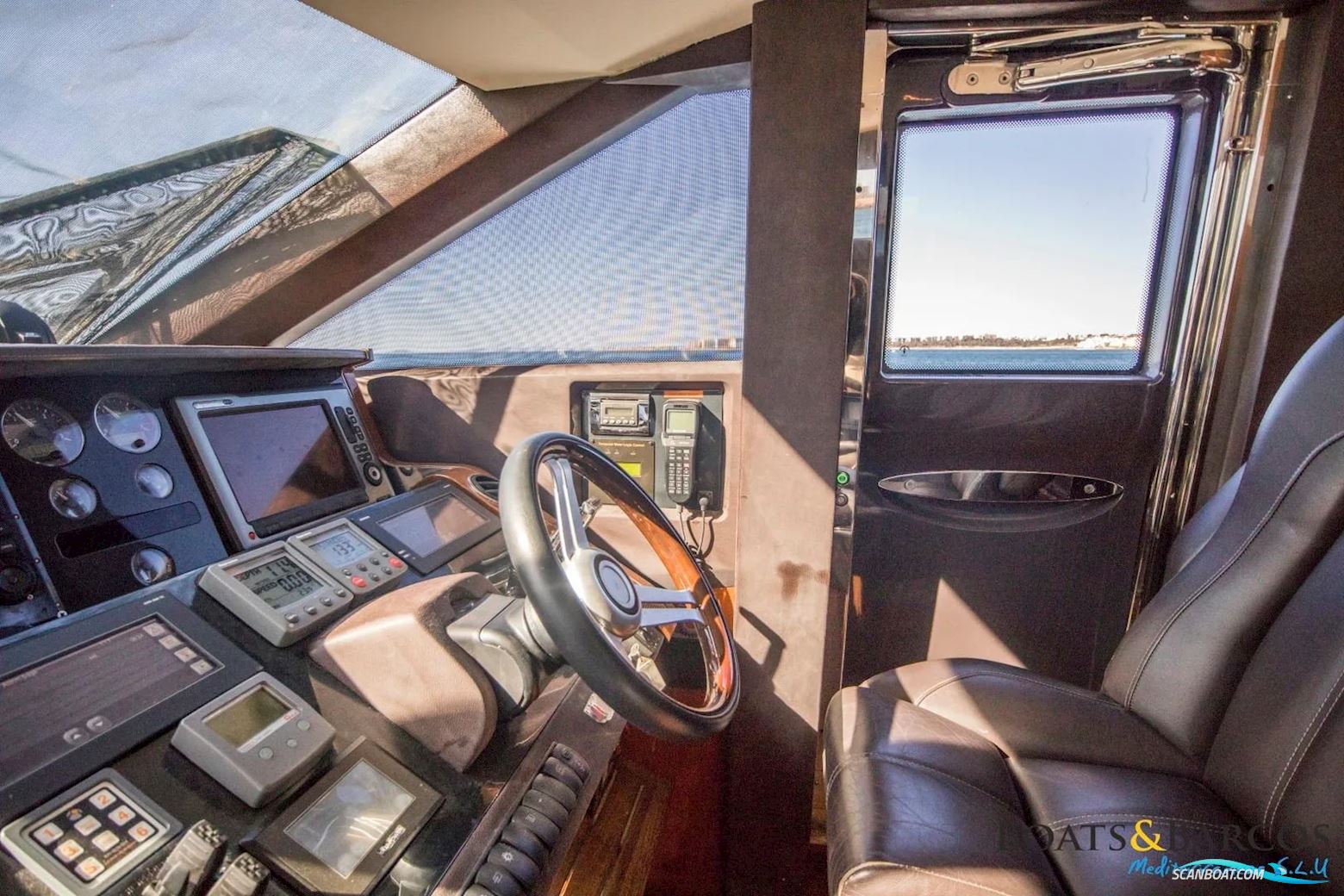 PRINCESS 72 Motor Yacht
