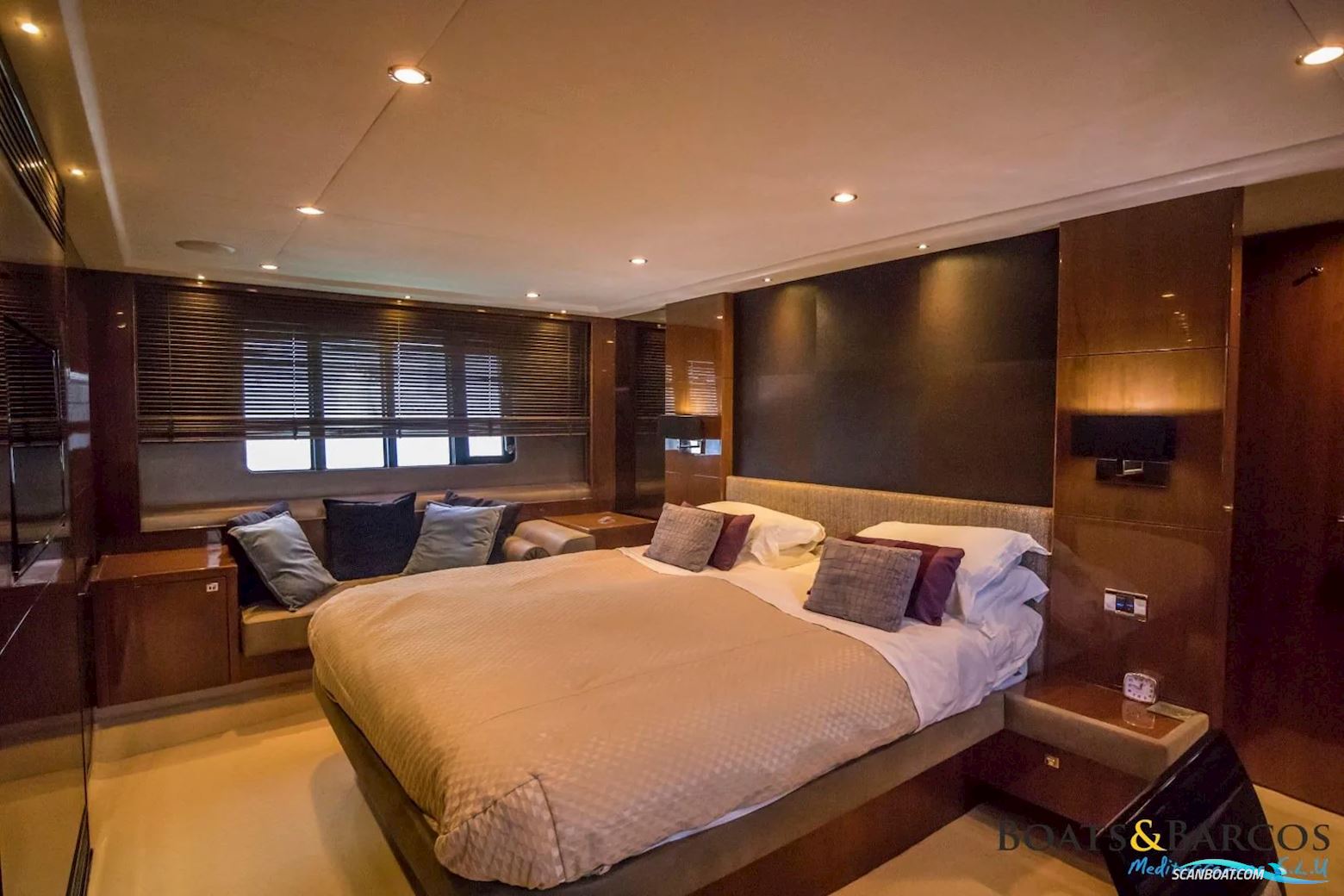 PRINCESS 72 Motor Yacht