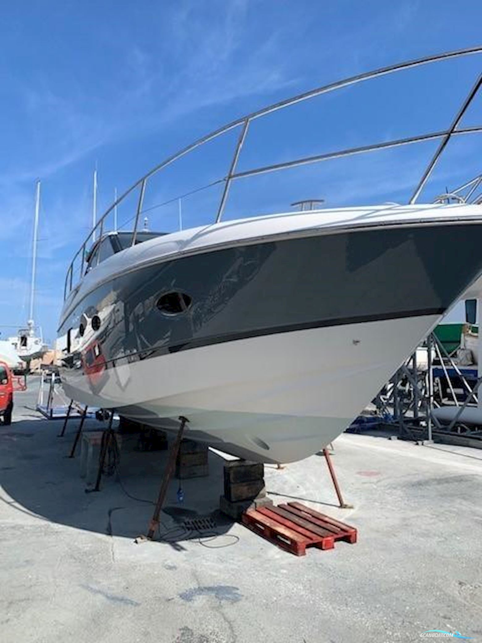 Princess V39 Cruiser